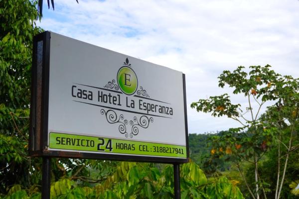 Casa Hotel La Esperanza, Boek  Putumayo Hotels met Parkeerplaats, Parkeren