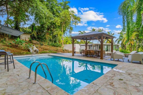 Unique Rainforest Villa, Pool Modern Comforts, Boek  Rio Grande 