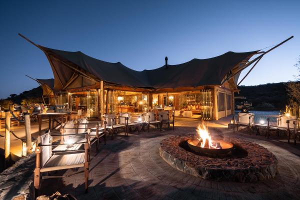 Maloba Lodge - Private Game Reserve, Boek  Kameelpan Free State