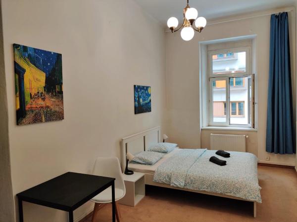 Zizkov Stay - Near City Center, Boek  Praag Tsjechië