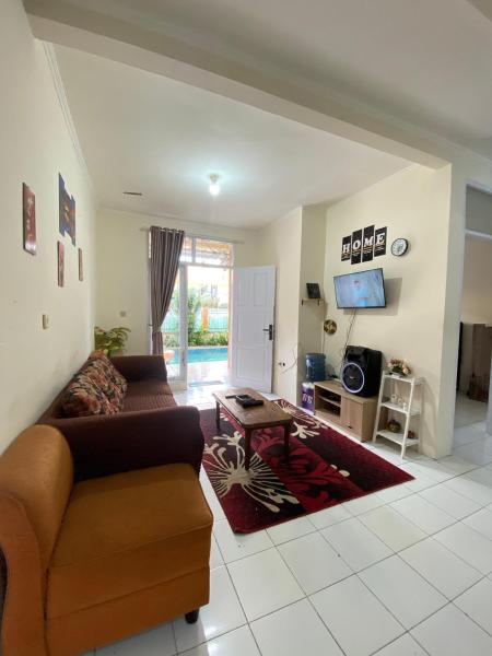 Villa Fathan, Boek  Cianjur West Java