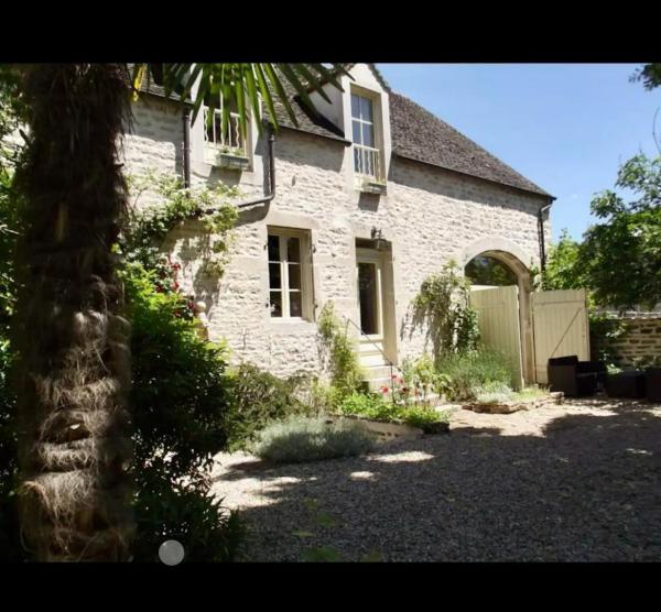 Gîte Laure et Henri, Boek  Ladoix-Serrigny 