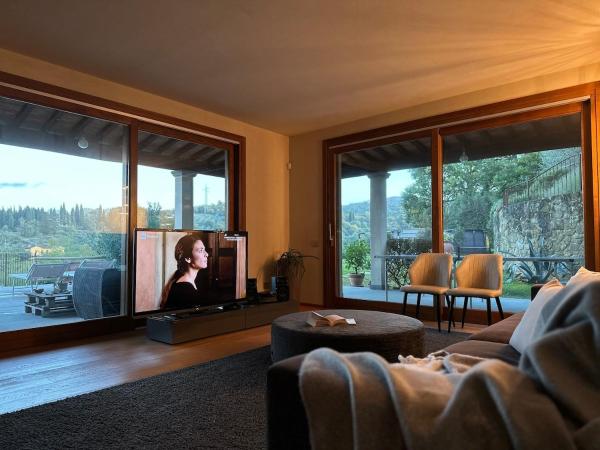 V&E Luxury Villa, Boek  Hotels in Arezzo met zwembad, Zwembad