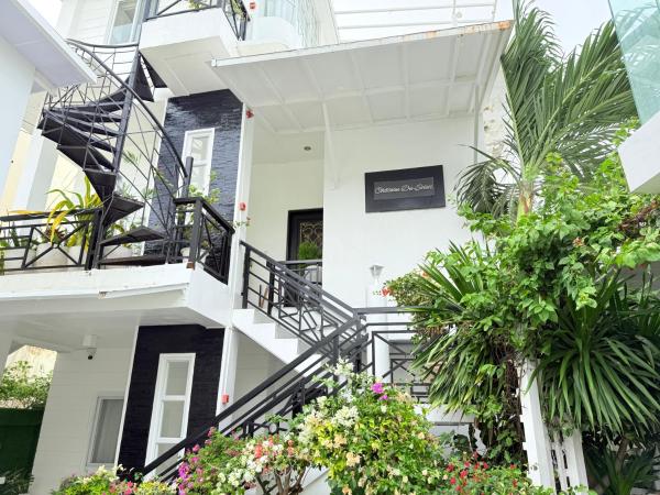 Chateau Du Soleil, Boek  Luzon Hotels met Parkeerplaats, Parkeren