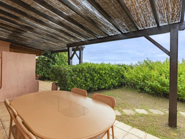 Holiday Home Villa 17 by Interhome, Boek  SantʼAmanza Corsica