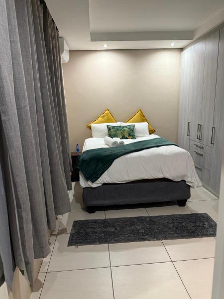 Cozy Central BNB, Boek  Mbabane Hotels met Parkeerplaats, Parkeren