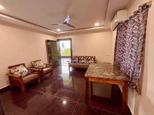 VEL Inn Luxury Suite, Boek  Visakhapatnam Andhra Pradesh