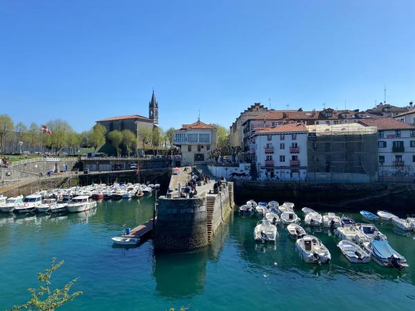 SANTA KATALINA Mundaka, Boek  Mundaka Urdaibai