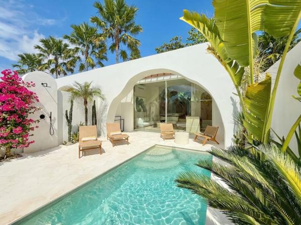 Dolce Suites, Boek  Hotels in Bali met parkeren, Parkeren