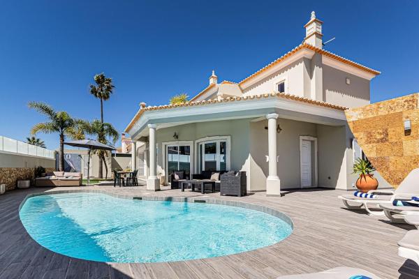 Quiet Villa Near The Beach, Opcional Heated Pool, Boek  Algarve Hotels met een Zwembad, Zwembad