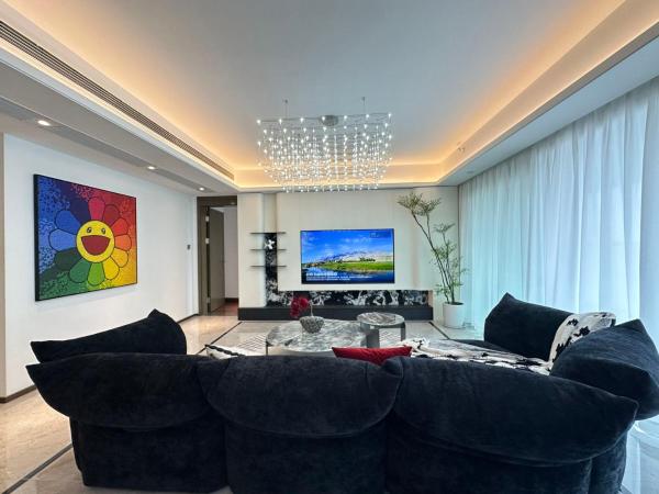 Urban Hub - Chong Qing Branch nice river view luxury large flat 5br, Boek  Chongqing Hotels met een Zwembad, Zwembad