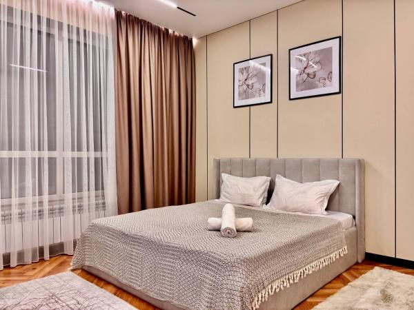The Best apartments in center of Almaty, Boek Appartement Alma-Ata Kazachstan