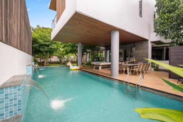 Maya Villa Luxury Garden Pool Villa 630sqm, Boek  Da Nang Hotels met een Zwembad, Zwembad