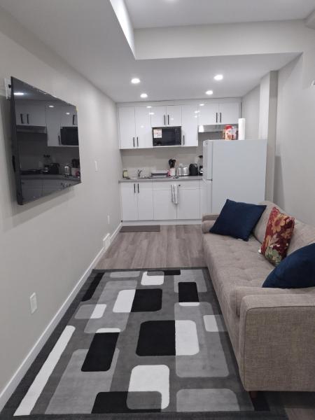 Oxnard Villa, Boek  Winnipeg Manitoba