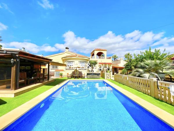 Villa Agave Ciudad Quesada by Villas&You, Boek  Rojales Costa Blanca