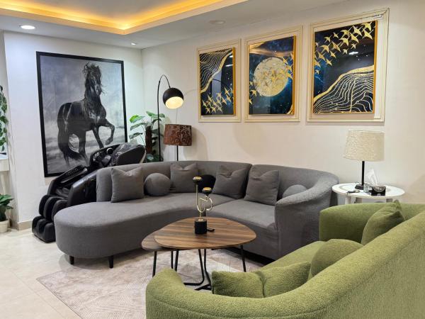 Gold Crest Mall And Residency with Access To Al Fateh - DHA Lahore, Boek  Lahore Pakistan