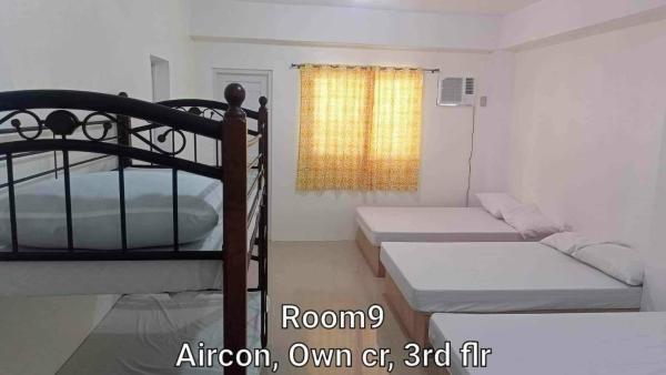 Manipon Transients, Boek  Luzon Hotels met Parkeerplaats, Parkeren