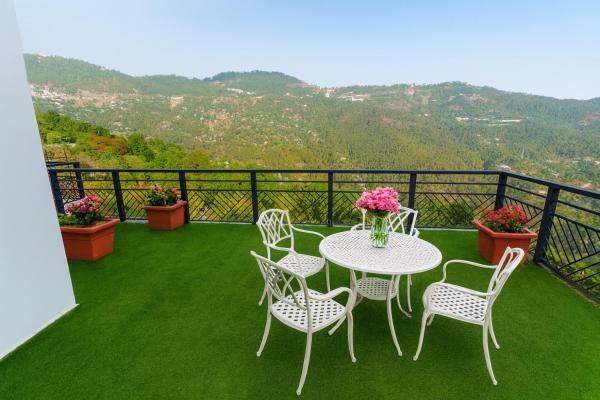 ##Alpine Vista 3-Bedroom Family Cottage In Murree Hills, Boek  Murree Punjab Region