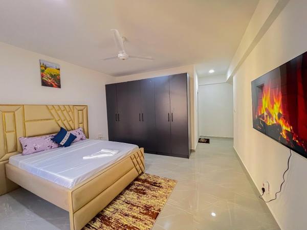 Madzo Holiday homes, Boek  Coast Region Hotels met een Zwembad, Zwembad