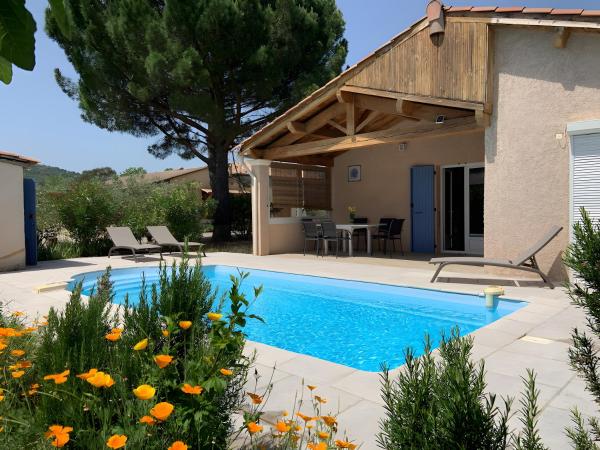 Gîte La Villa L\Espinas, Boek  Hotels in Rhone-Alpen met parkeren, Parkeren