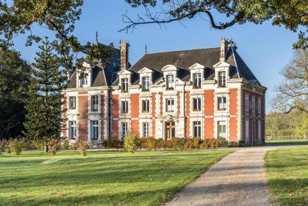 Chateau le grand bus, Boek  Saint Germain la campagne 