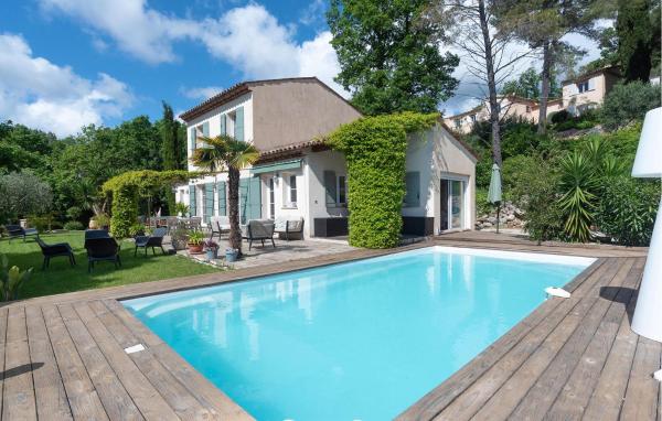 Villa En Pleine Nature, Boek  Hotels in Rhone-Alpen met parkeren, Parkeren