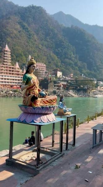 Modern Luxury 2BHK 2Baths 3AC Terrace View Lift Parking Tapovan, Boek  Rishikesh Uttarakhand