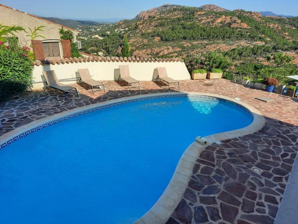 Villa ANTHEA, Boek  Saint-Raphaël Mimosa Road