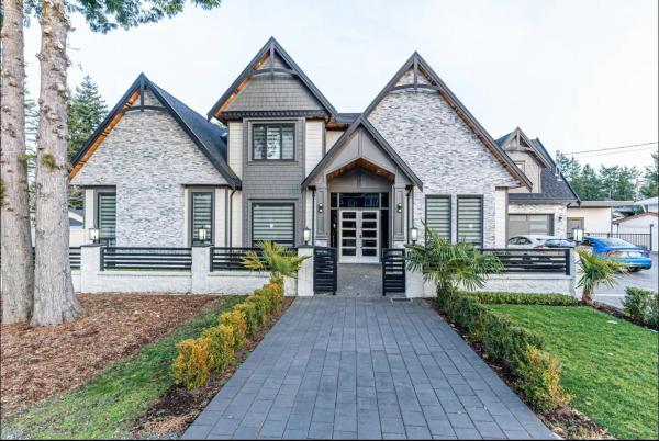 T&T Lodge, Boek  Surrey 