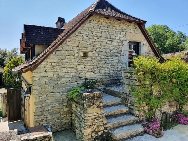Gîtes sur Le Causse de St CHELS, charme sport et détente, Boek  Saint-Chels 