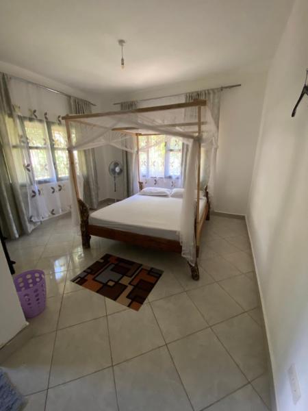 Double Room at Villa Soleil, Boek  Coast Region Hotels met een Zwembad, Zwembad
