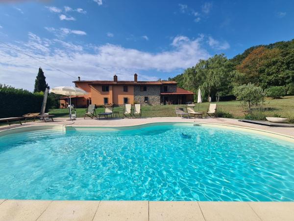 Villa Vindelbono, Boek  Hotels in Montedoglio met zwembad, Zwembad