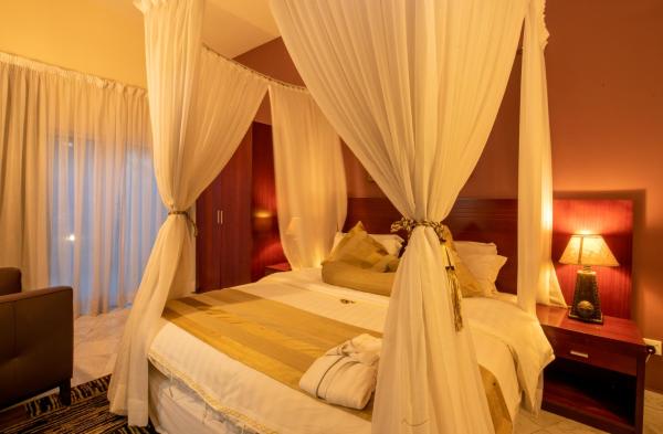 La Palm Royal Beach Hotel, Boek  Trofwi Brong-Ahafo