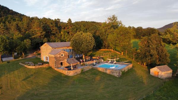 La FRAMBOISINE, Boek  Hotels in Les Granges met zwembad, Zwembad