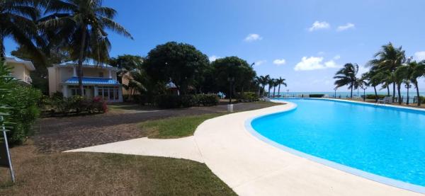 Villa Nicolenna sur la mer, Boek  Mauritius North Coast Hotels met een Zwembad, Zwembad