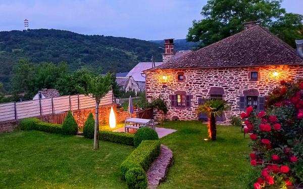 Gite De Charme Oliabou, Boek  Hotels in Rhone-Alpen met parkeren, Parkeren