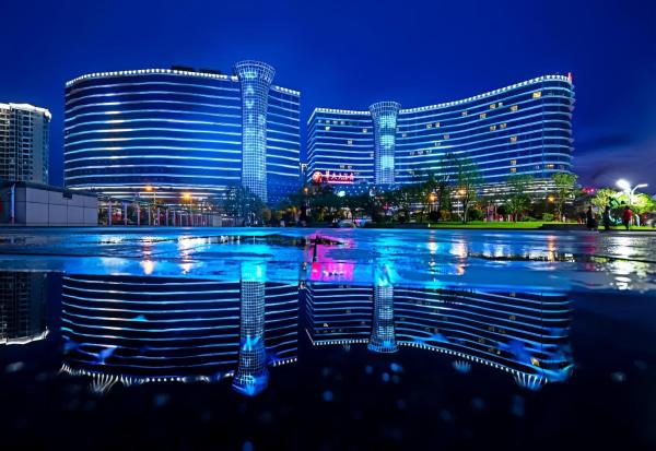 King Maker Grand Hotel-At the Gate of Tianmen Peak Cableway, Boek  Hunan SPA hotels, SPA