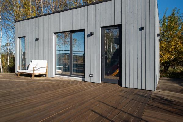 Moonloungeresort, Boek  Kalviai Klaipėda