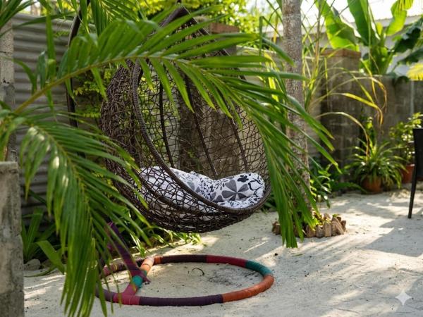 Ease Stay Fuvahmulah, Boek  Fuvahmulah Malediven