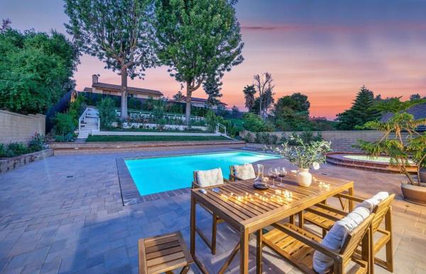 Luxe Sundance Villa 3BR with Pool and Spa Near Disney, Boek  Pomona Los Angeles Metropolitan Area