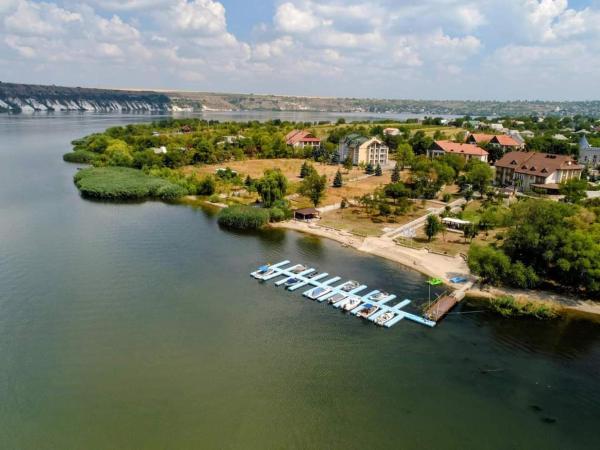 VILA DORULUI, Boek  Molovata Moldavië