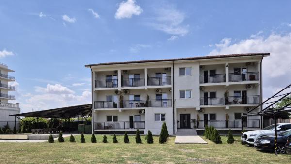Vila MerSea, Boek  Năvodari 