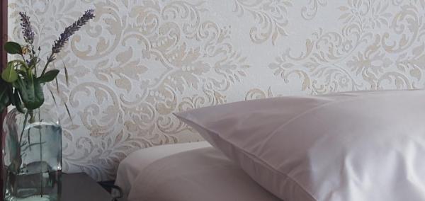 Lovely Cats B&B, Boek  Urrunaga Baskenland