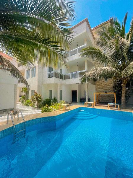 Francesca Guest House, Boek  Dakar Senegal