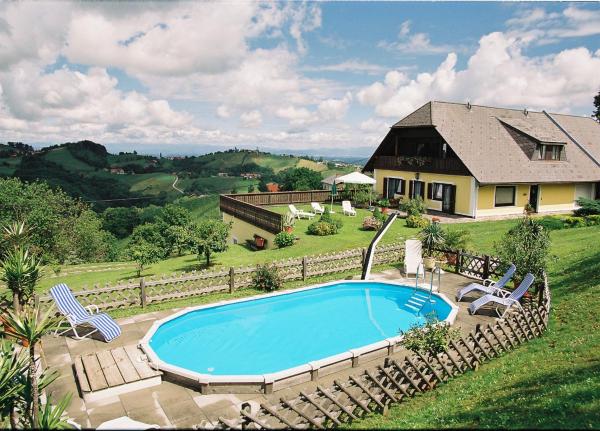 Weingut Lambauer, Boek  Hotels in Southern Styria met zwembad, Zwembad