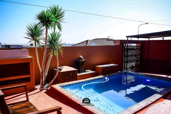 tp guesthouse, Boek  Phomolong Gauteng