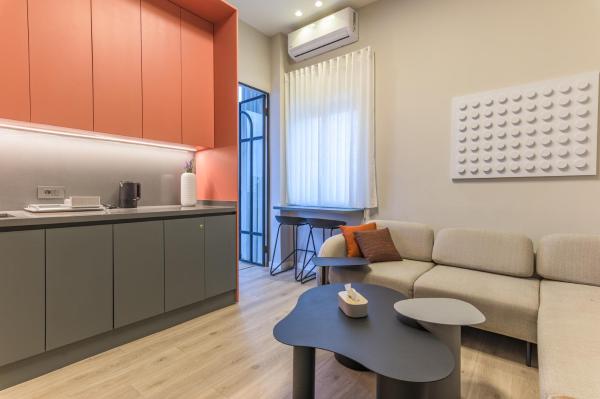 Maison Coral 2BR Apartment In Mar Mikhael, Boek Appartement Beiroet 