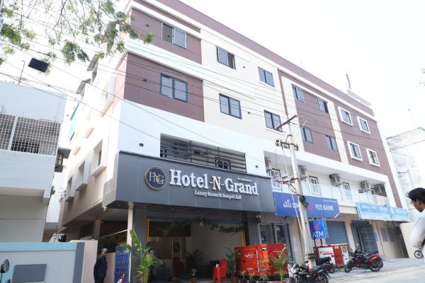 Hotel N Grand, Boek  Hotels in Telangana met parkeren, Parkeren