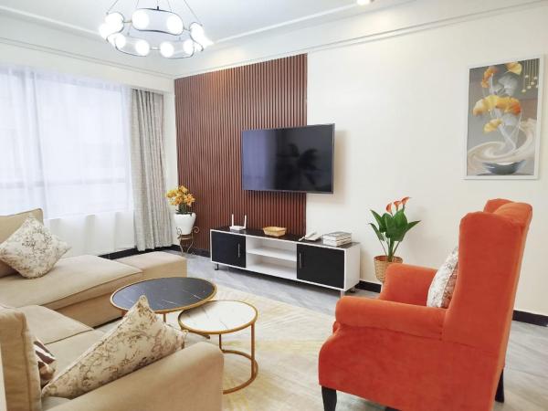 classy executive two bedroom apartment with swimming fully equipped gym ample parking space and amazing scenic views, Boek  Nairobi Hotels met Parkeerplaats, Parkeren