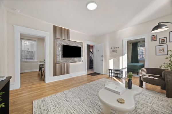 Squirrel Hill Chic Spacious 1BR Parking Gym, Boek  Pittsburgh Pennsylvania